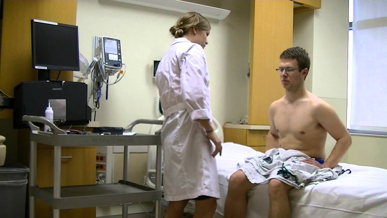 Порно в больнице девушка практикует как способ лечения больных.